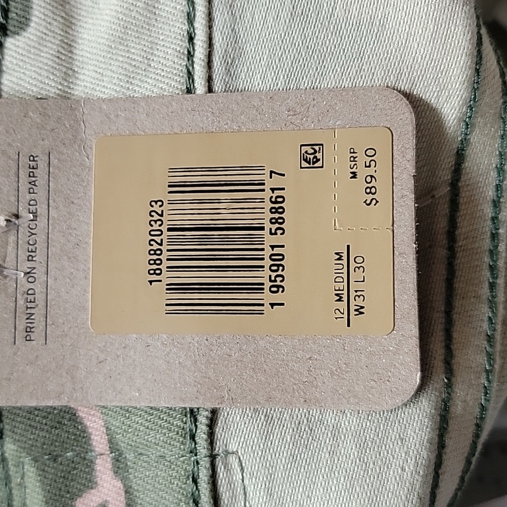 Levi's Pink & Green 721 High Rise Skinny Camo Jeans Size 31 - Picture 6 of 8